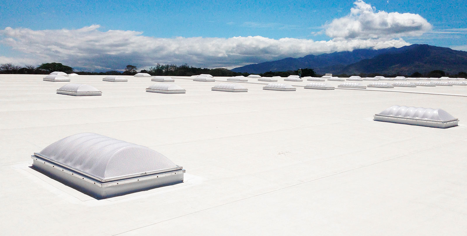 fabricación de estructuras metálicas para bodegas y naves industriales, cimentación, laminación, techumbres metálicas, sandblast y pintura industrial 